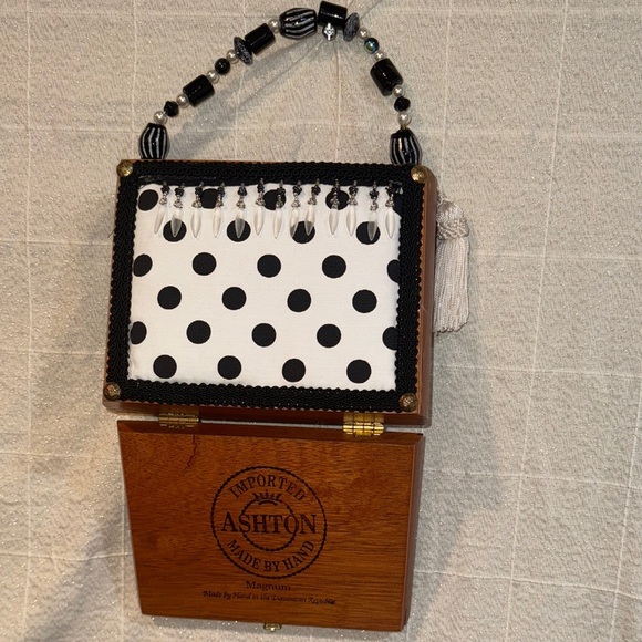 Polka Dot Beaded Handle Bag - Picture 6 of 6